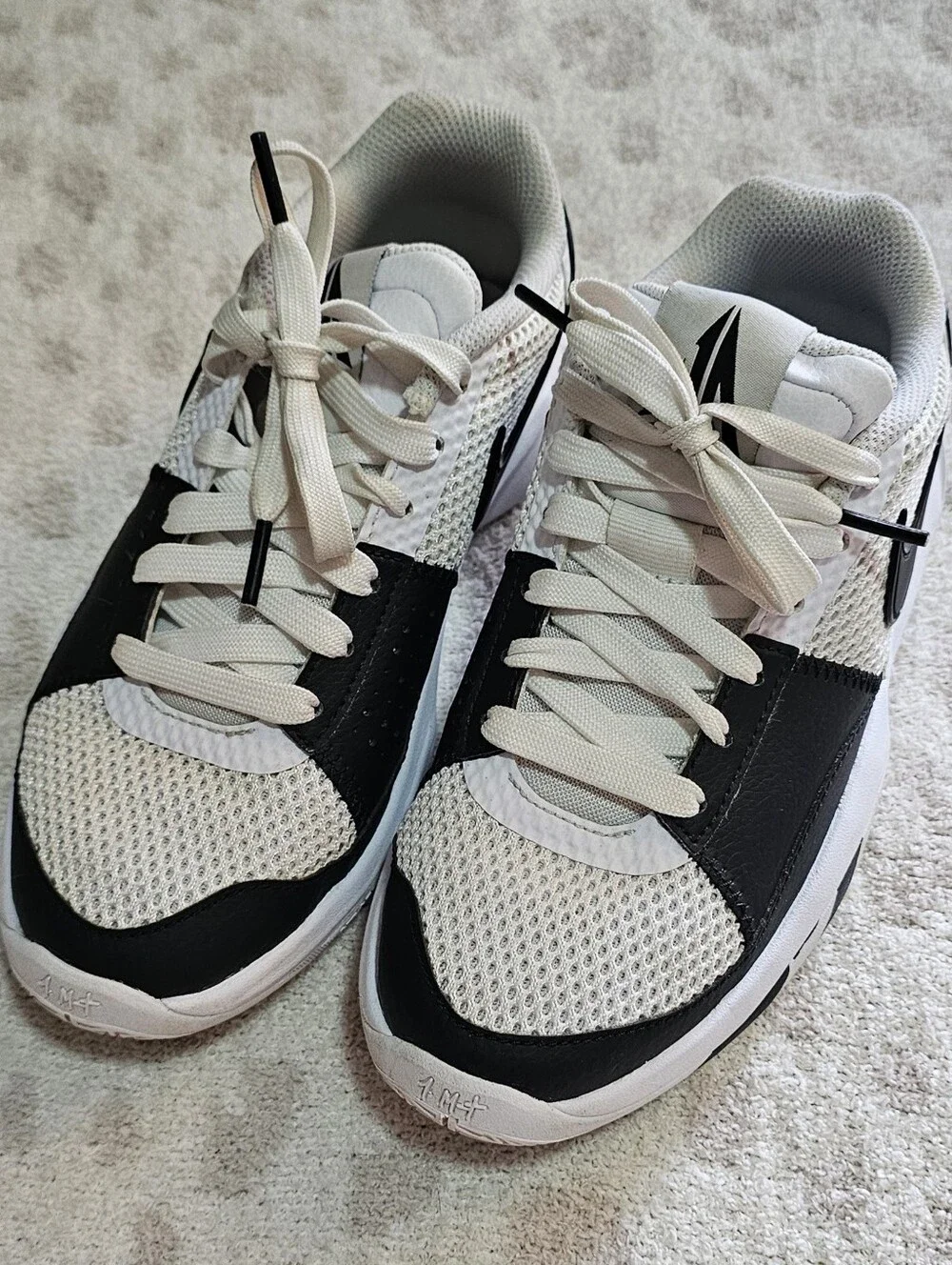 Nike Ja 1 Scratch 2.0 Shoes White Black Lace Up Sz 3.5 Youth